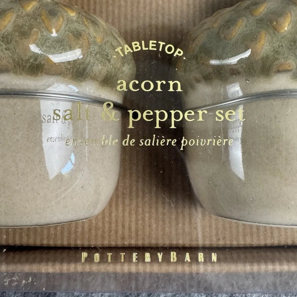 Pottery‎ Barn Salt and Pepper Shakers Acorn Fall Thanksgiving NEW